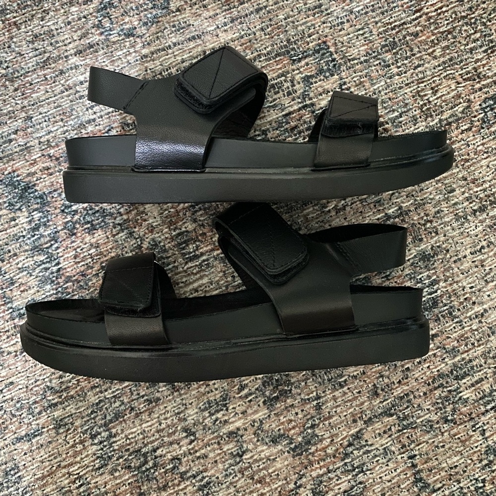Vagabond Erin Strap Sandal - Picture 3 of 8
